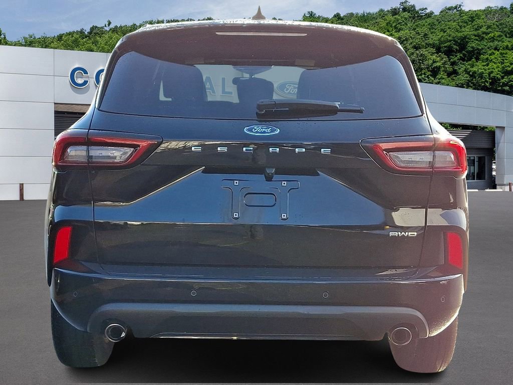 Certified 2024 Ford Escape ST-Line Select w/ Tech Pack #1 image 3