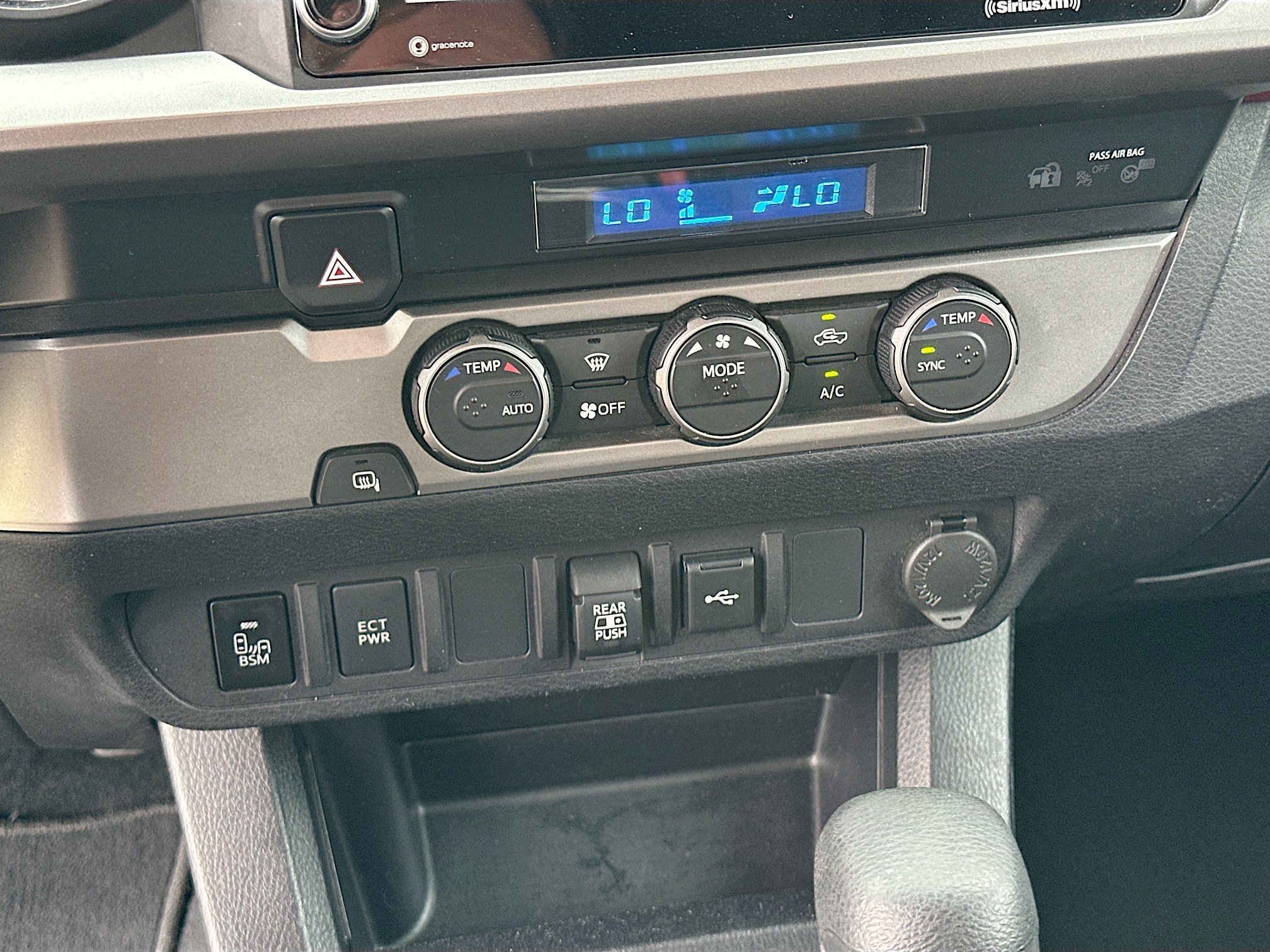 Used 2022 Toyota Tacoma SR5 w/ Technology Package RWD image 15