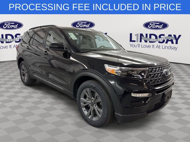 Certified 2023 Ford Explorer XLT w/ Equipment Group 202A AWD/4WD image 1