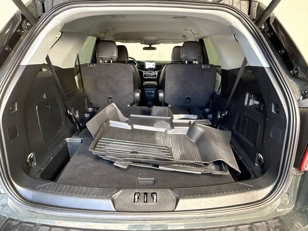 Certified 2024 Ford Explorer XLT w/ Equipment Group 202A RWD image 25