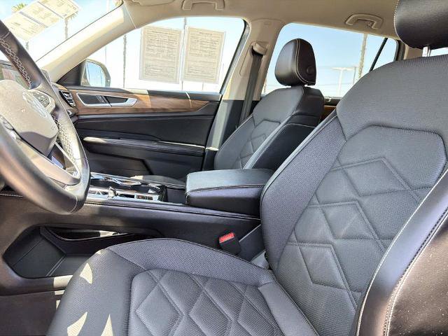 Used 2024 Volkswagen Atlas SE FWD image 21