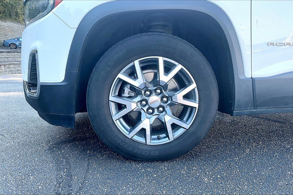 Used 2023 GMC Acadia SLT AWD/4WD image 4