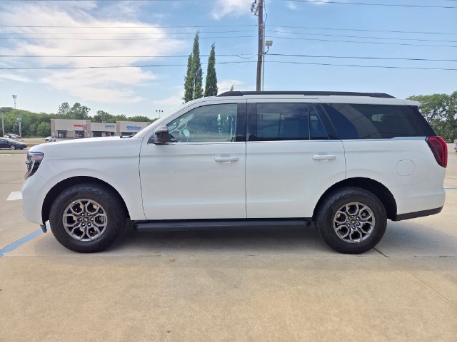 Certified 2025 Ford Expedition Active AWD/4WD image 16