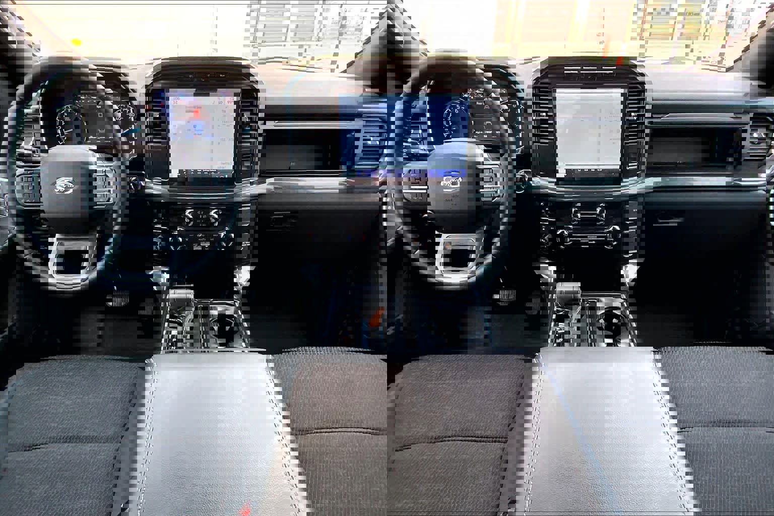 Certified 2022 Ford F150 XLT w/ Equipment Group 302A High image 16