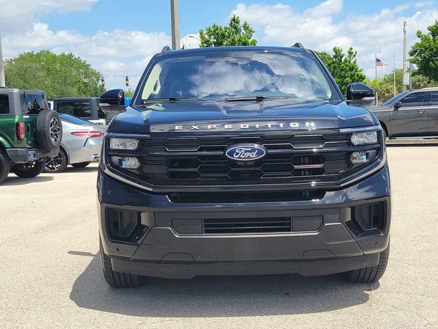 Certified 2025 Ford Expedition Max Active AWD/4WD image 2