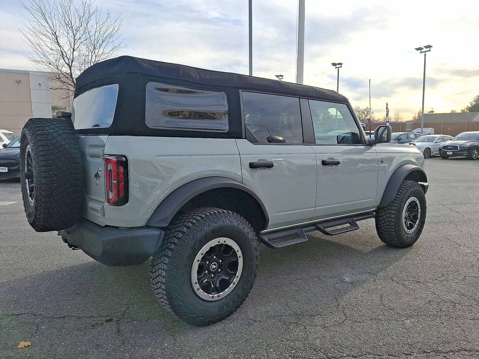 Certified 2023 Ford Bronco Big Bend w/ Sasquatch Package image 2