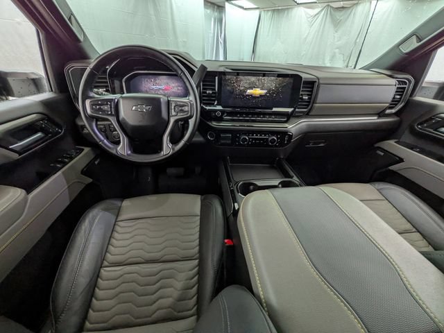 Used 2026 Chevrolet Silverado 2500 ZR2 AWD/4WD image 13
