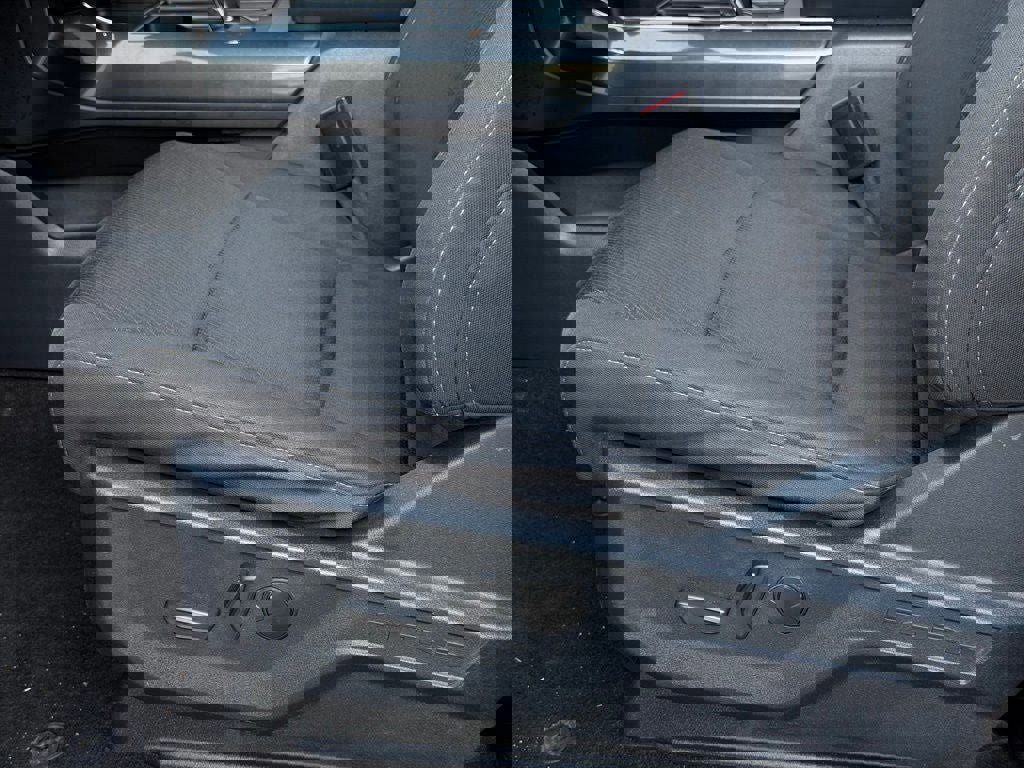 Certified 2022 Ford F150 Lariat w/ Equipment Group 502A High image 25