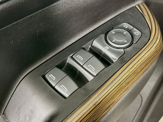 Used 2023 GMC Acadia SLE w/ Elevation Edition FWD image 28