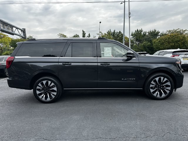 Certified 2025 Ford Expedition Max Platinum w/ Driver's Package AWD/4WD image 4
