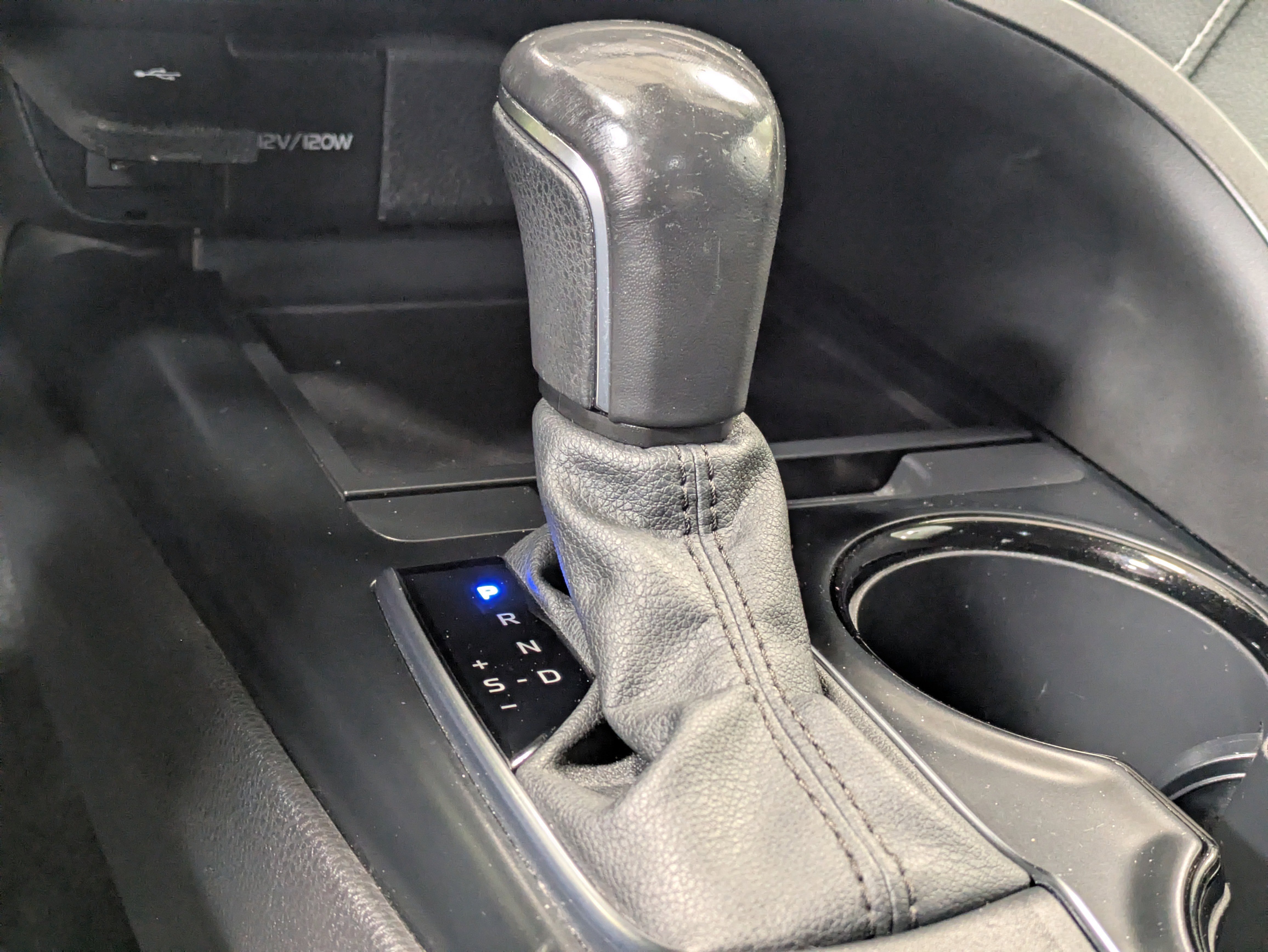 Used 2020 Toyota Camry SE image 31