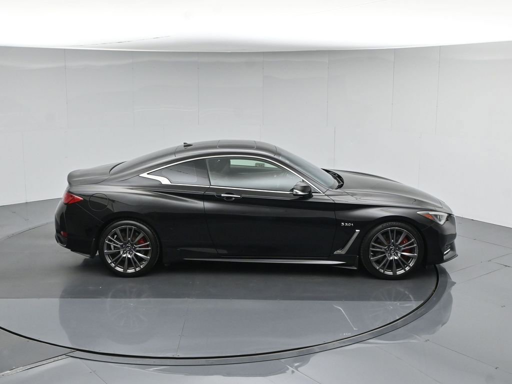 Used 2017 INFINITI Q60 Red Sport 400 RWD image 39