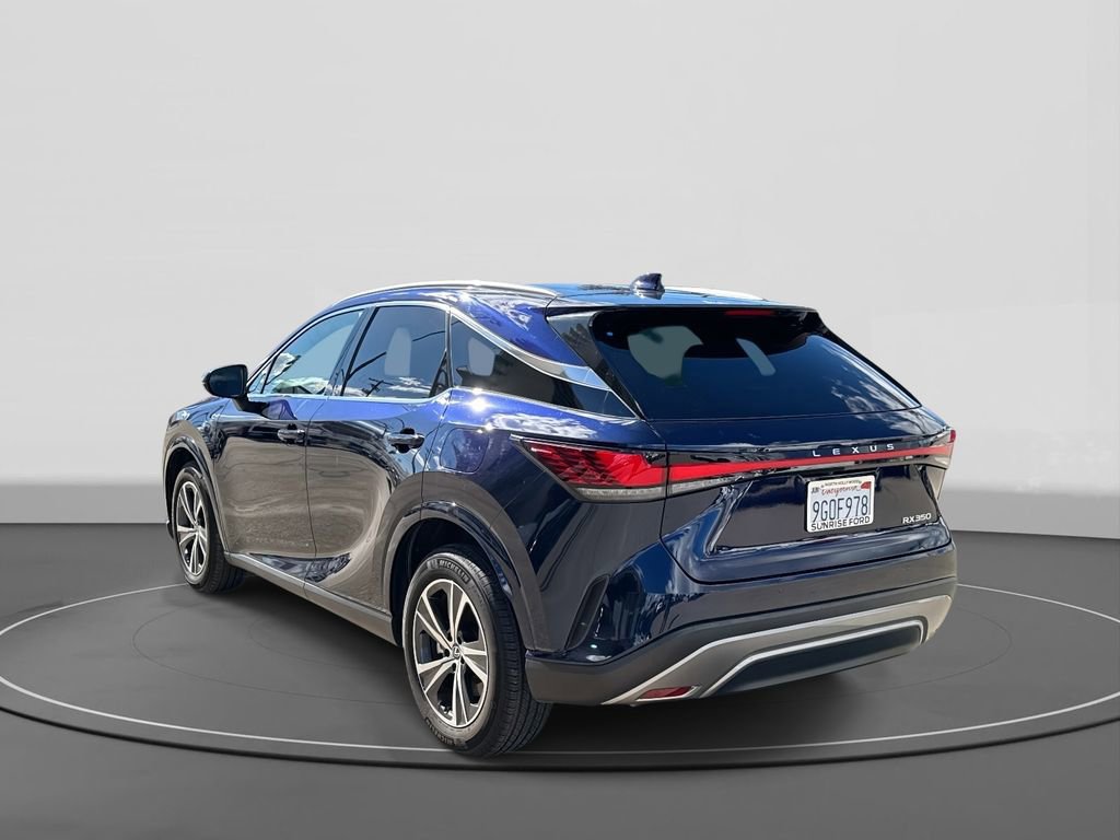 Used 2023 Lexus RX 350 Premium image 2