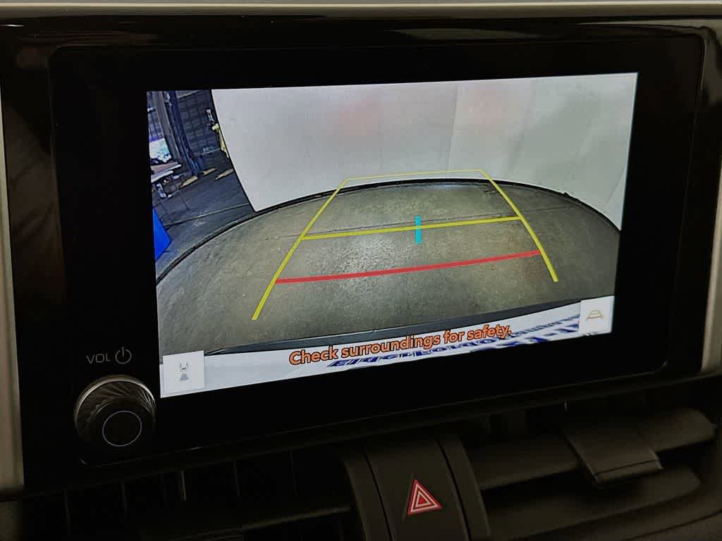 Used 2025 Toyota RAV4 XLE AWD/4WD image 28