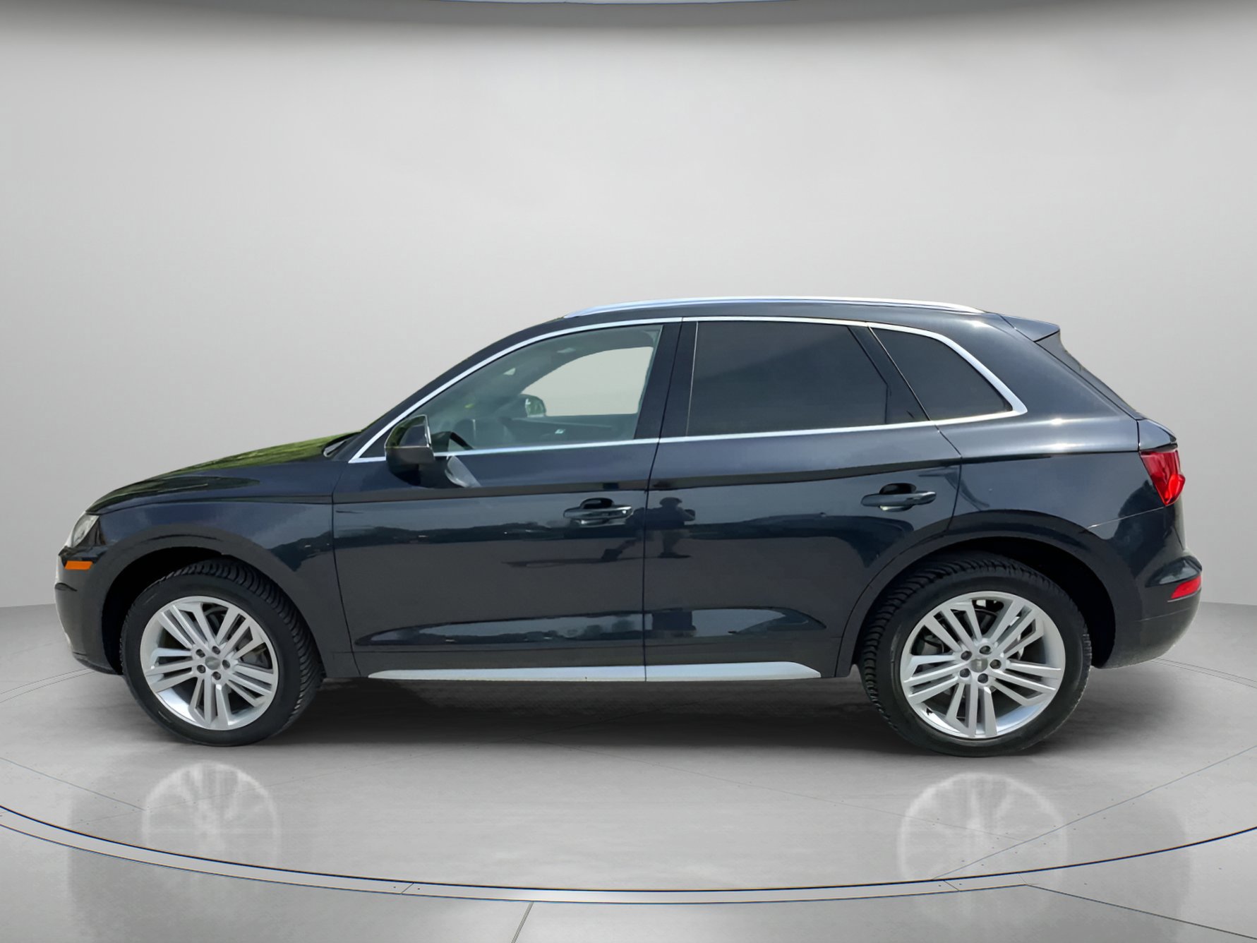 Used 2018 Audi Q5 2.0T Premium Plus w/ Premium Plus Package image 9