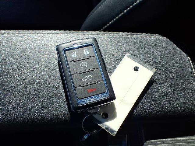 Used 2024 Jeep Wagoneer Series II w/ Flexible Seating Group image 21