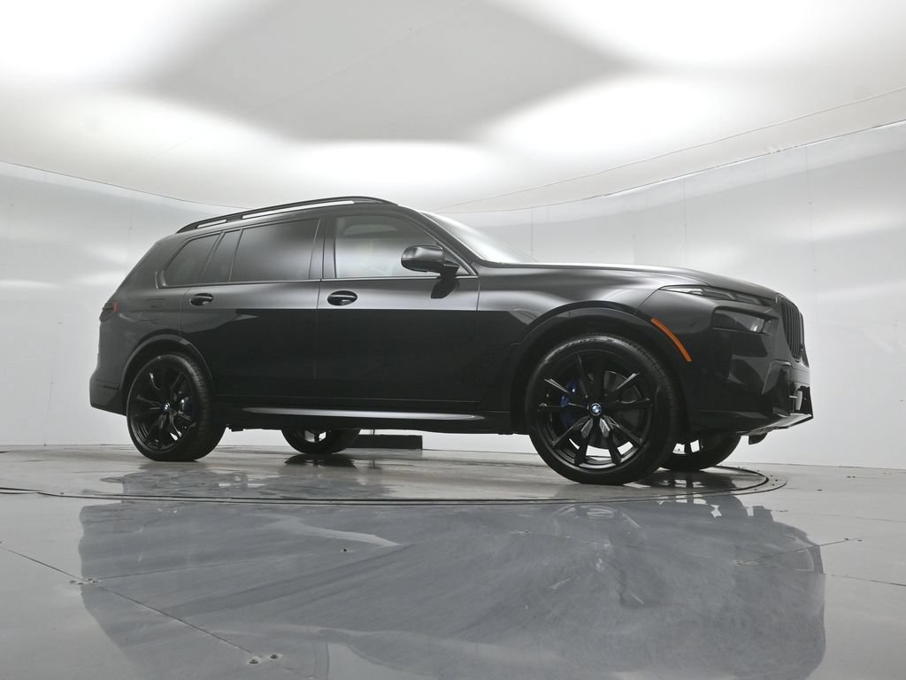 Used 2026 BMW X7 xDrive40i w/ Executive Package AWD/4WD image 4