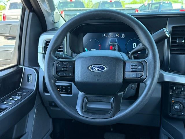 Certified 2025 Ford F350 XLT w/ Black Appearance Package AWD/4WD image 8