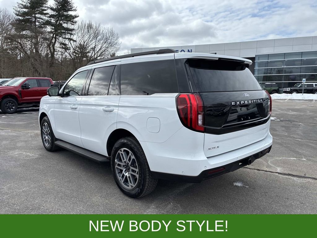 Certified 2025 Ford Expedition Active image 5