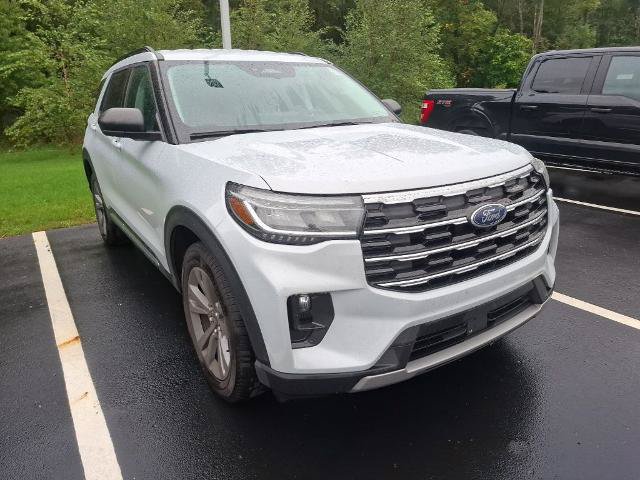 Certified 2025 Ford Explorer Active w/ Active Comfort Package AWD/4WD image 15
