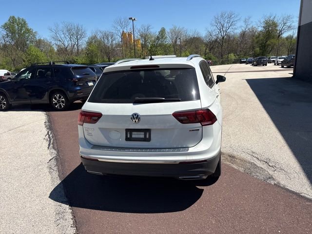 Used 2021 Volkswagen Tiguan SEL AWD/4WD image 33