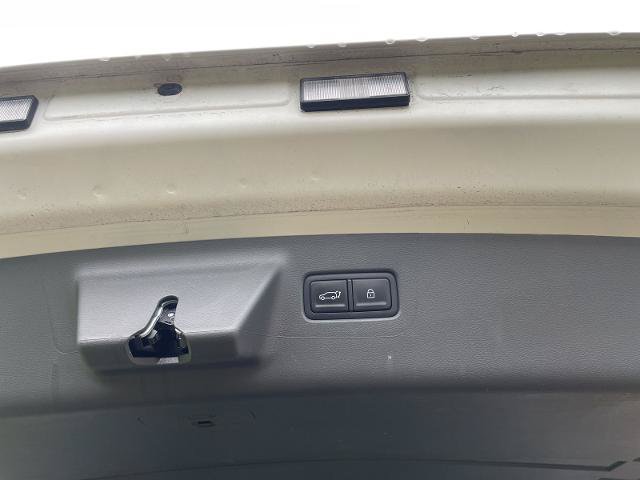 Used 2025 Hyundai Santa Fe SEL FWD image 29