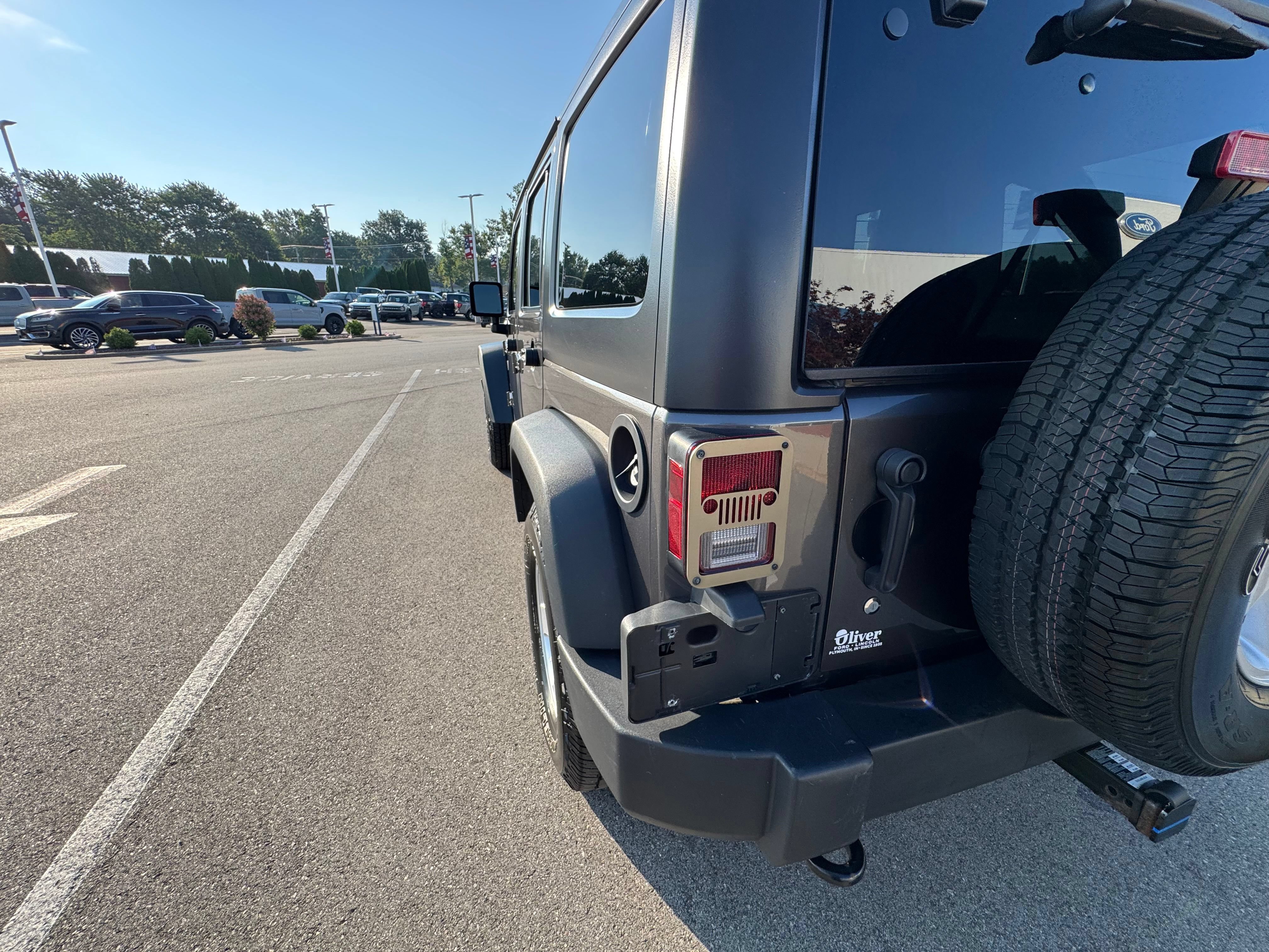 Used 2017 Jeep Wrangler Unlimited Sport w/ Quick Order Package 24S AWD/4WD image 25