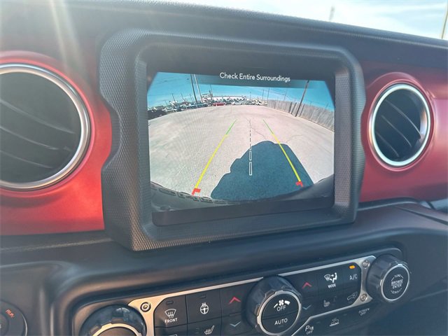 Used 2021 Jeep Wrangler Unlimited Rubicon w/ Xtreme Recon 35" Tire Package image 28