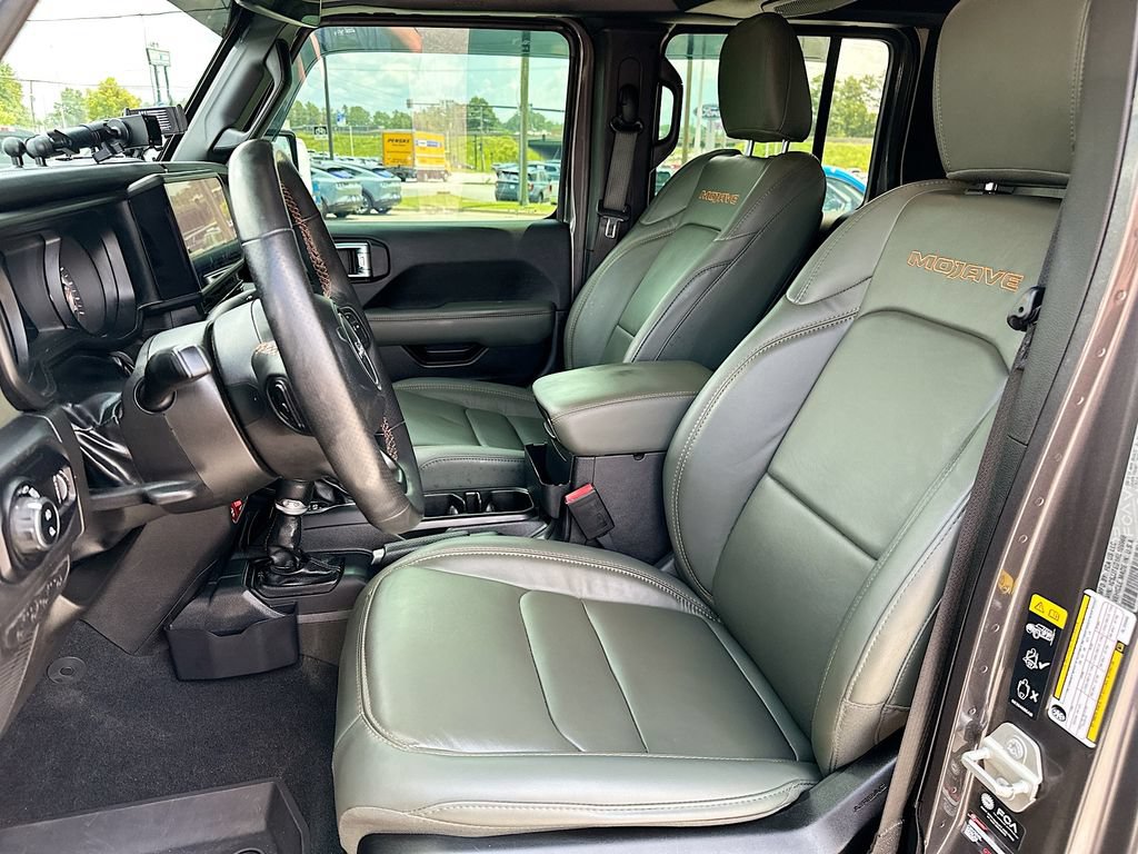 Used 2024 Jeep Gladiator Mojave AWD/4WD image 8
