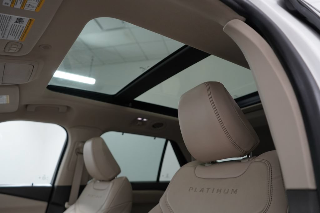Certified 2023 Ford Explorer Platinum w/ Technology Package AWD/4WD image 21