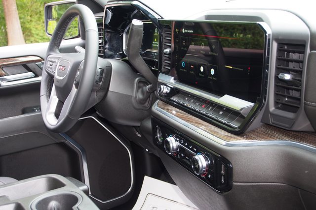 Used 2023 GMC Sierra 1500 Elevation AWD/4WD image 11
