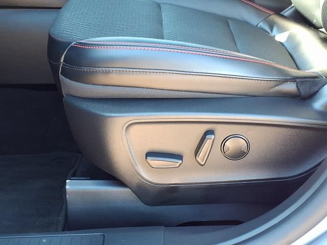 Certified 2024 Ford Escape ST-Line w/ Tech Pack #1 AWD/4WD image 15