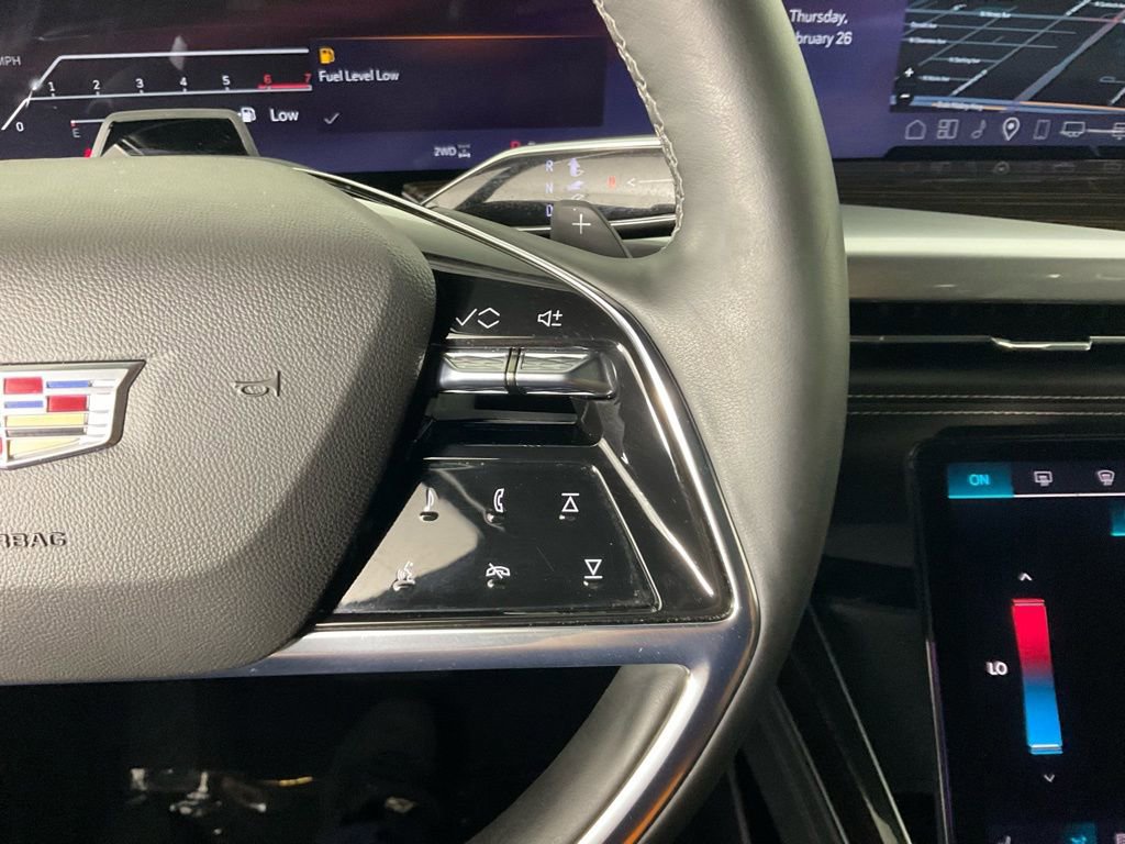 Used 2025 Cadillac Escalade Luxury image 25