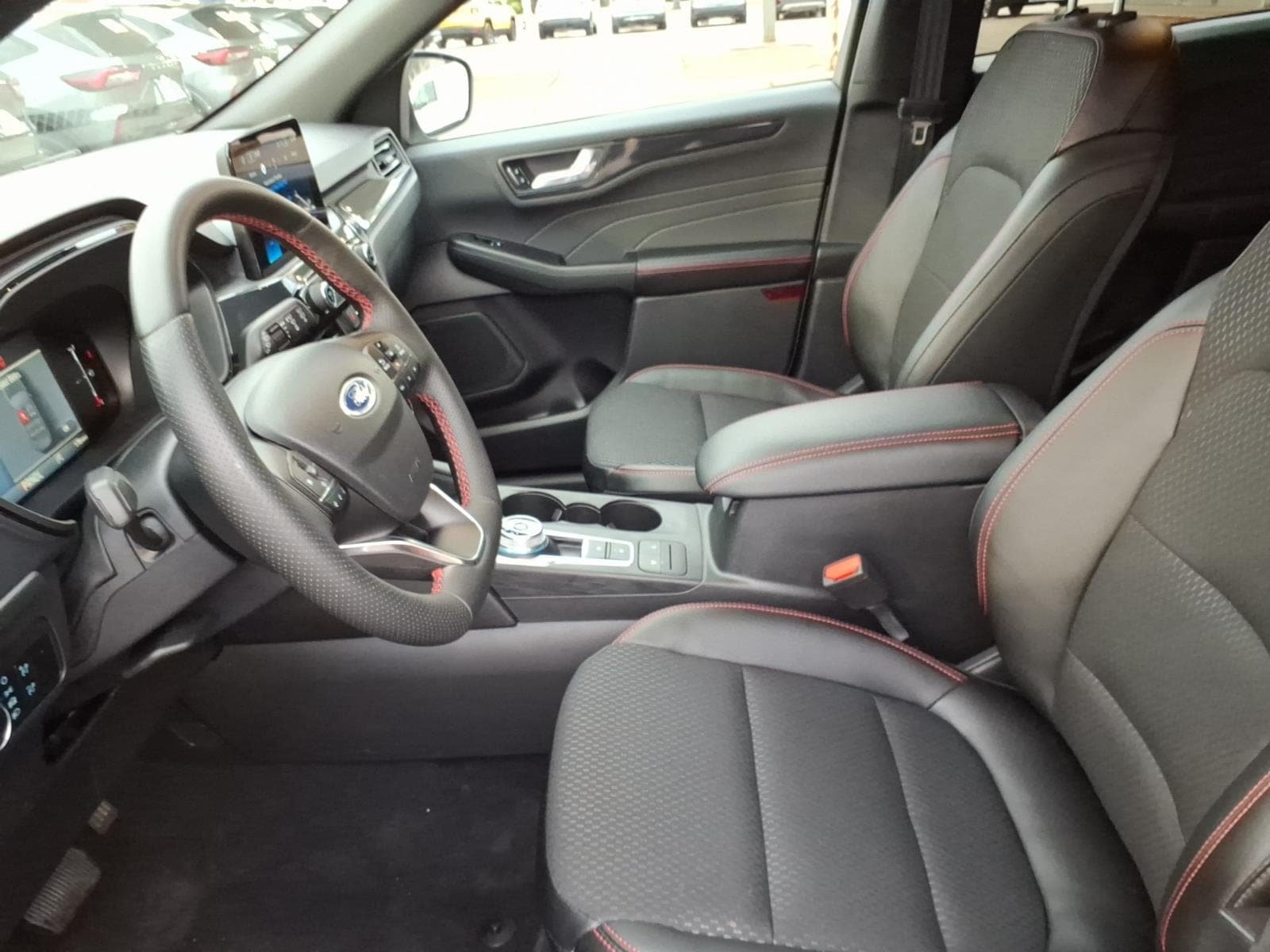 Certified 2025 Ford Escape ST-Line w/ Cold Weather Package FWD image 10