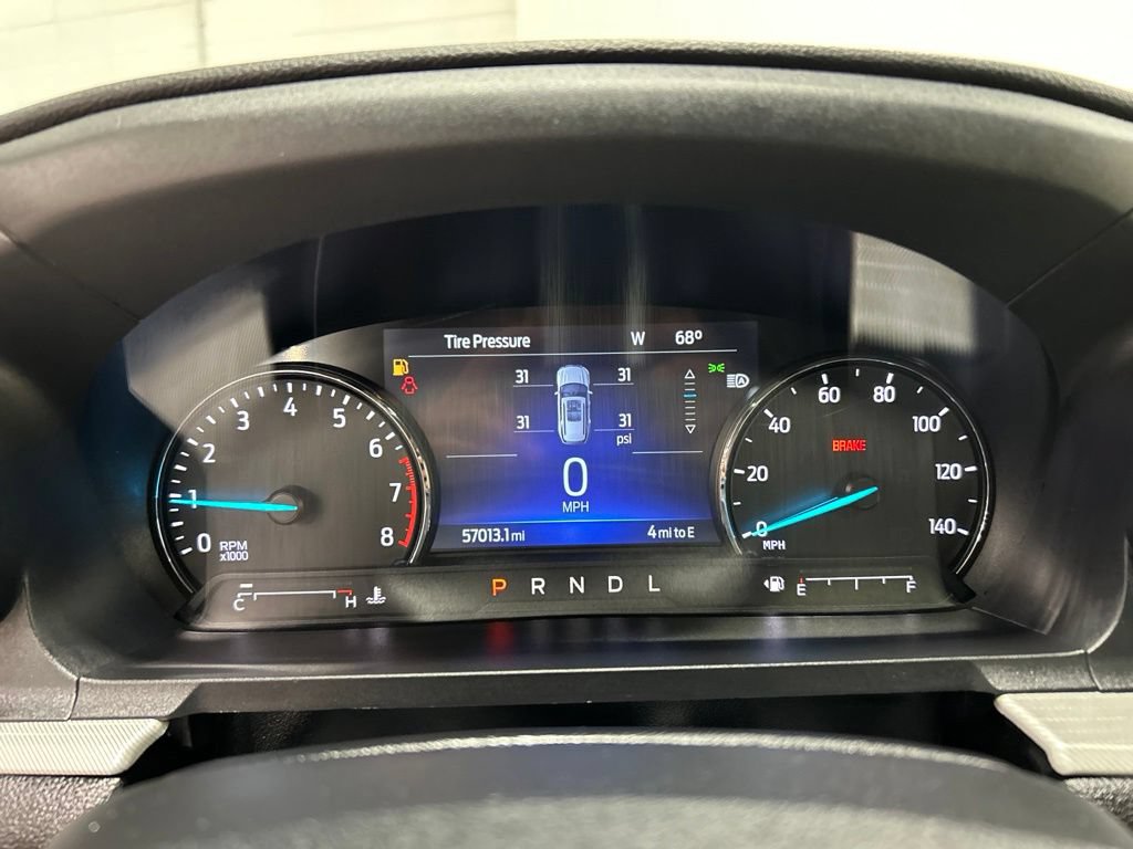 Certified 2022 Ford Explorer XLT w/ Equipment Group 202A AWD/4WD image 17