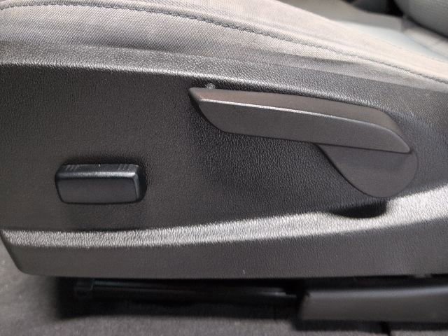 Used 2022 Chevrolet Colorado W/T w/ Custom Special Edition image 14