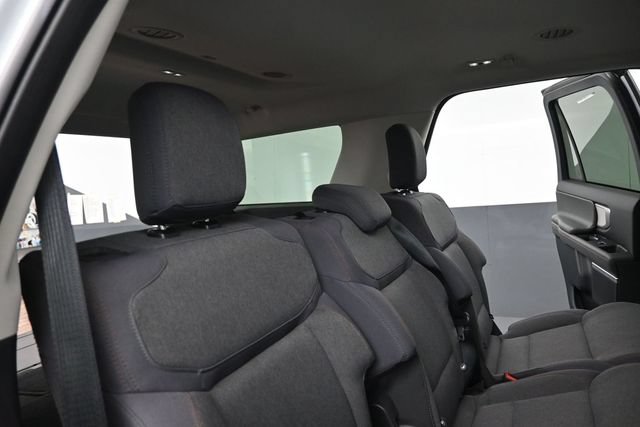 Certified 2025 Ford Expedition Active AWD/4WD image 26