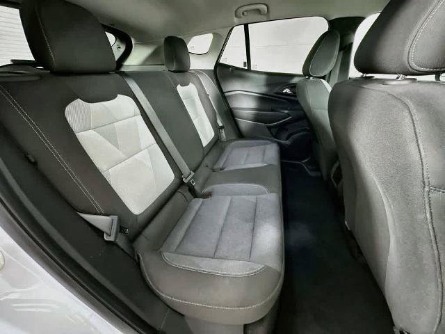 Used 2024 Chevrolet Trax LS w/ LS Convenience Package FWD image 29