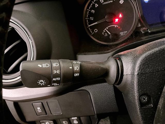 Used 2023 Toyota Tacoma TRD Sport AWD/4WD image 30