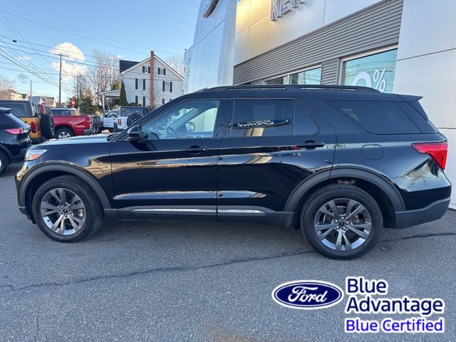Certified 2022 Ford Explorer XLT w/ Equipment Group 202A image 9