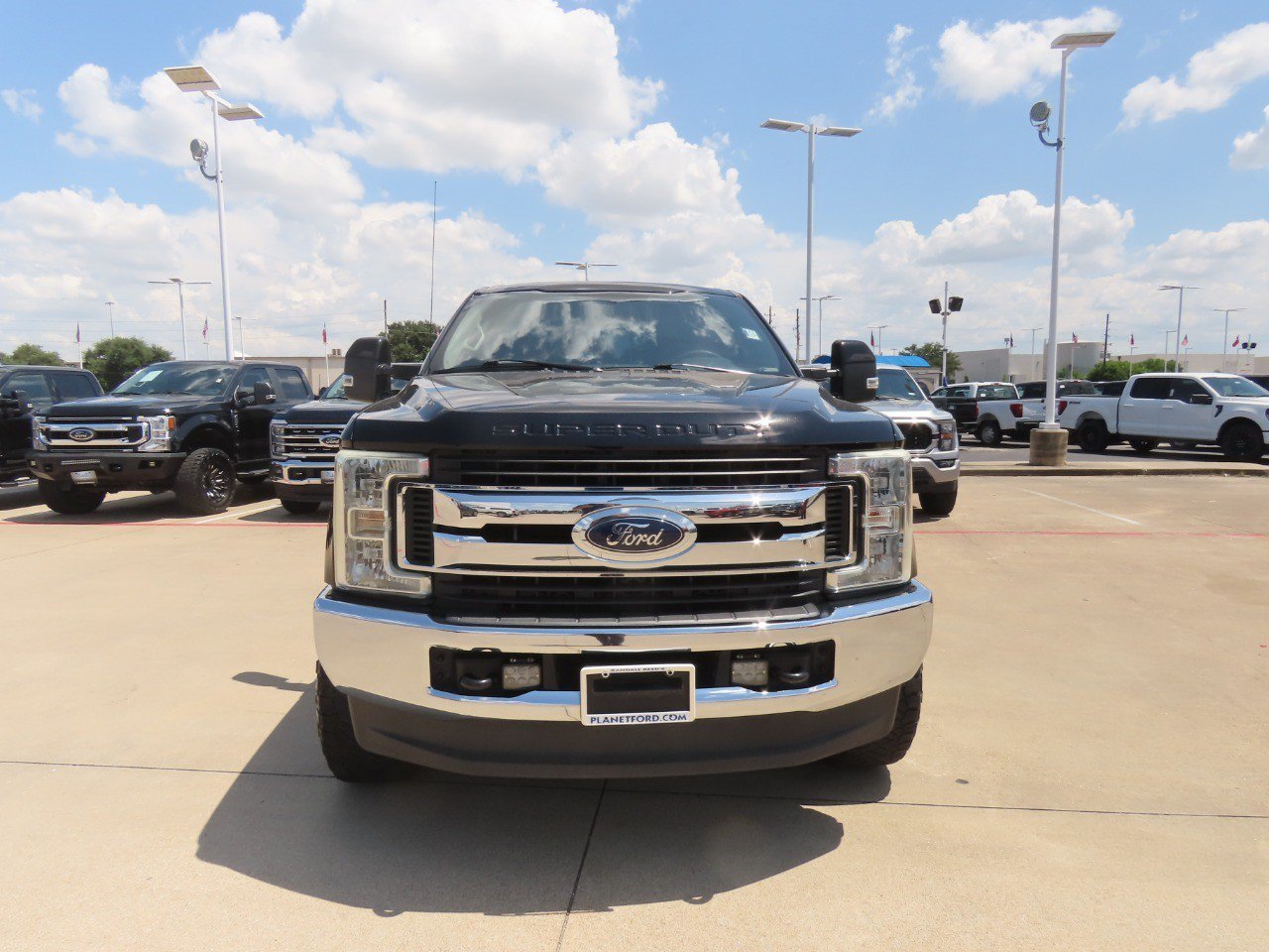 Certified 2017 Ford F250 XL w/ STX Appearance Package AWD/4WD image 5