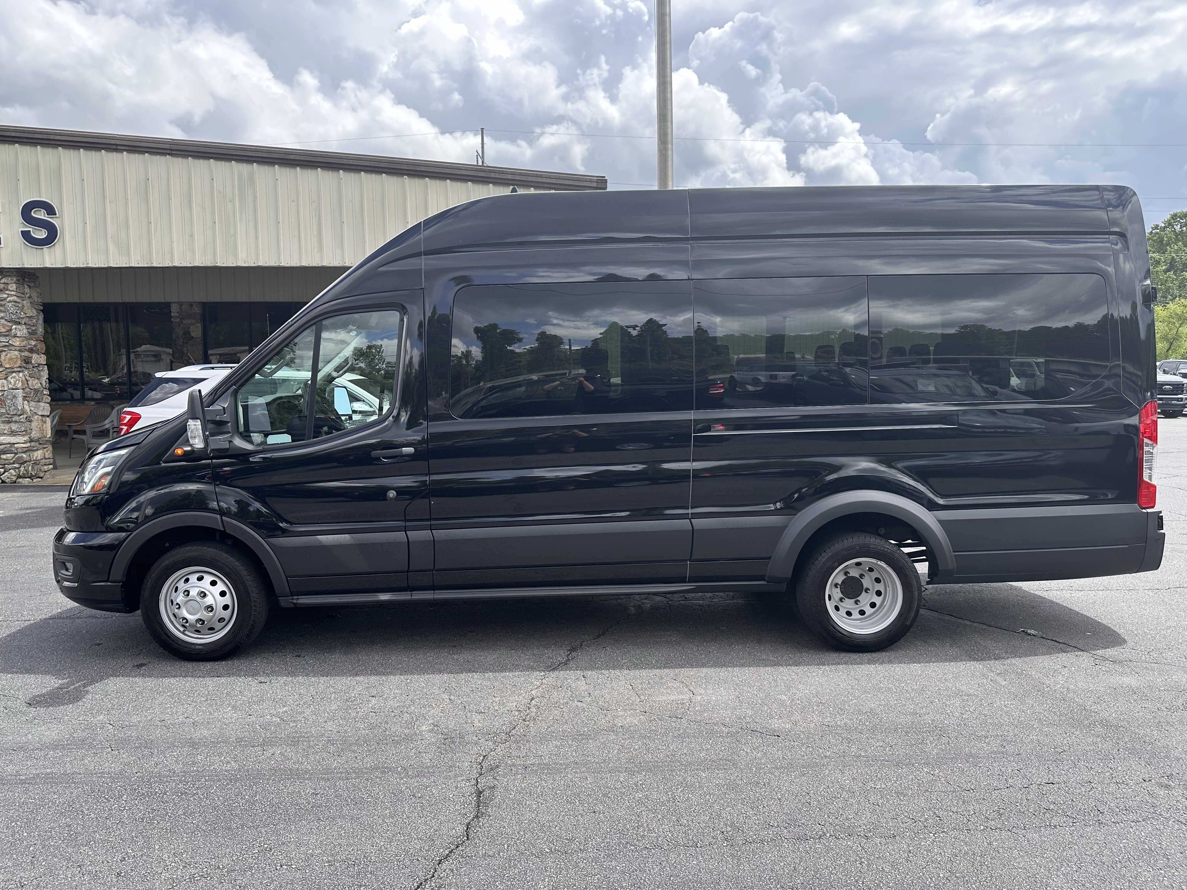 Certified 2025 Ford Transit 350 XLT