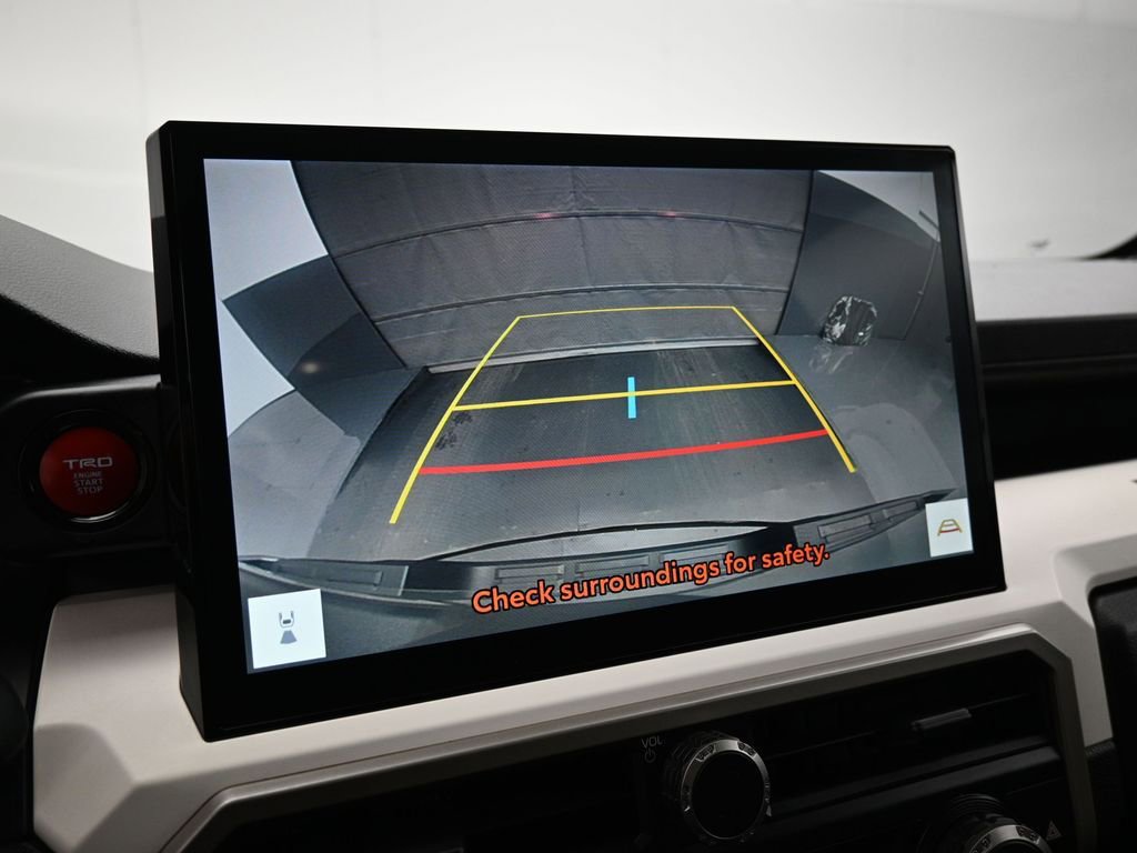 Used 2024 Toyota Tacoma TRD Off-Road image 15