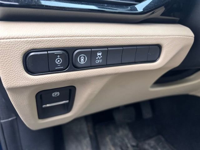 Used 2022 Acura MDX SH-AWD image 9