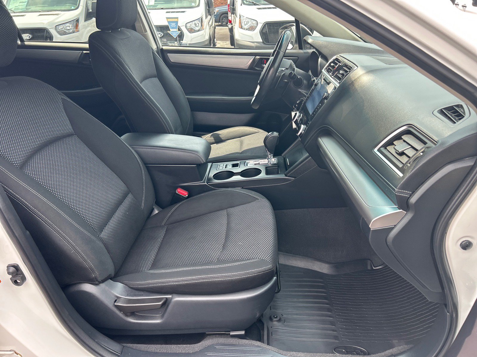 Used 2018 Subaru Outback 2.5i Premium AWD/4WD image 18