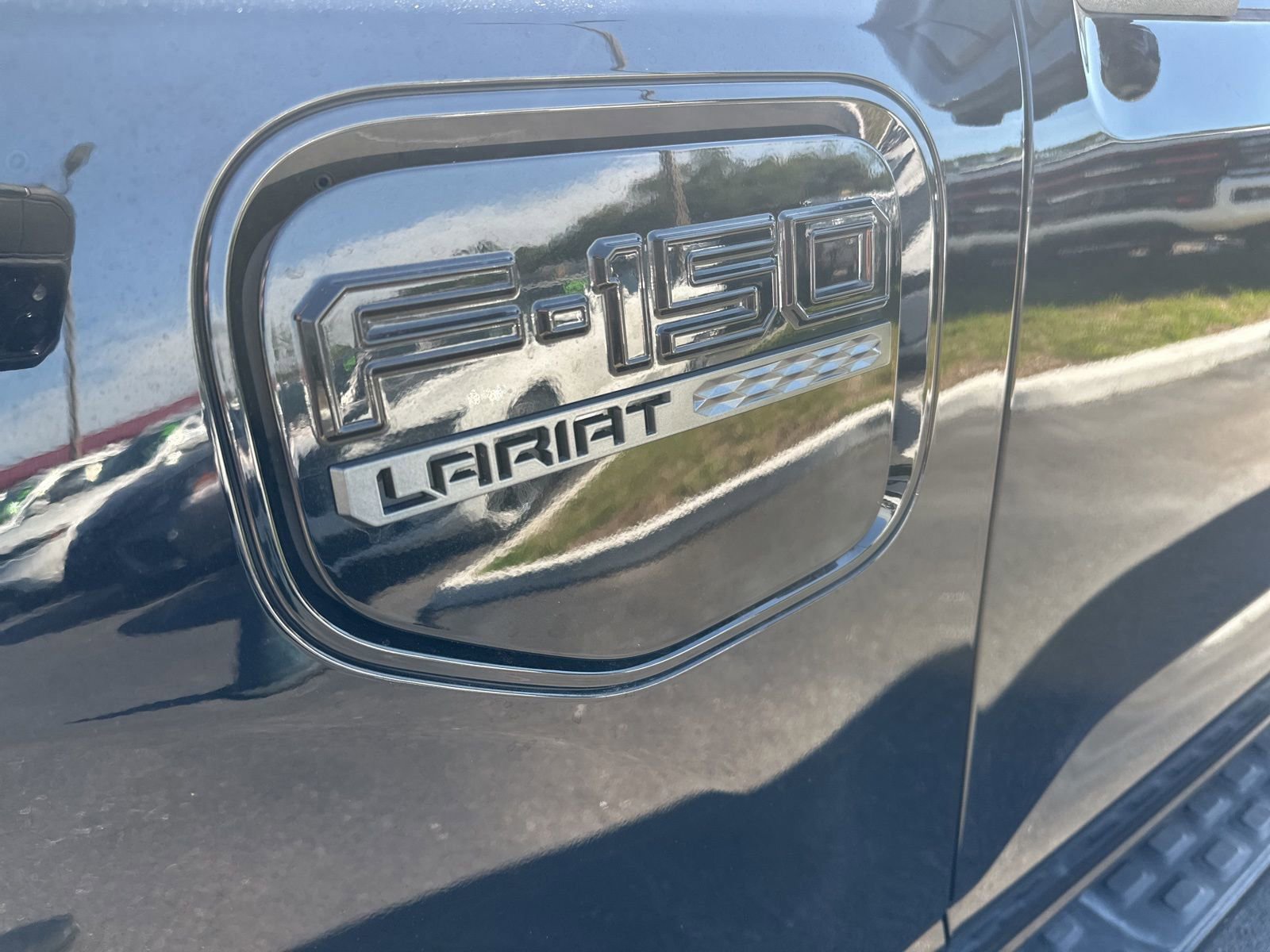 Certified 2023 Ford F150 Lightning Lariat w/ Tow Technology Package AWD/4WD image 11