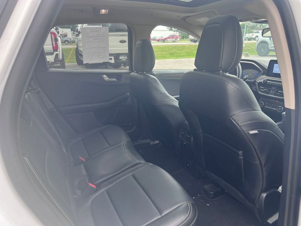 Certified 2020 Ford Escape Titanium FWD image 17