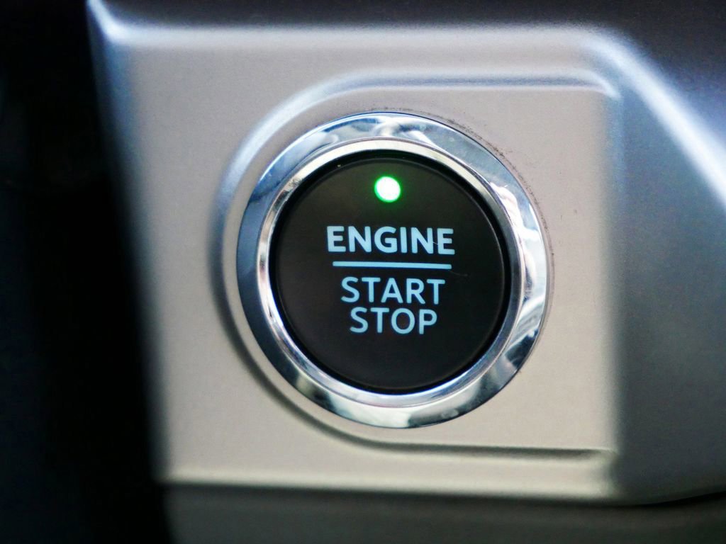 Certified 2022 Ford F150 XLT w/ Equipment Group 302A High image 23