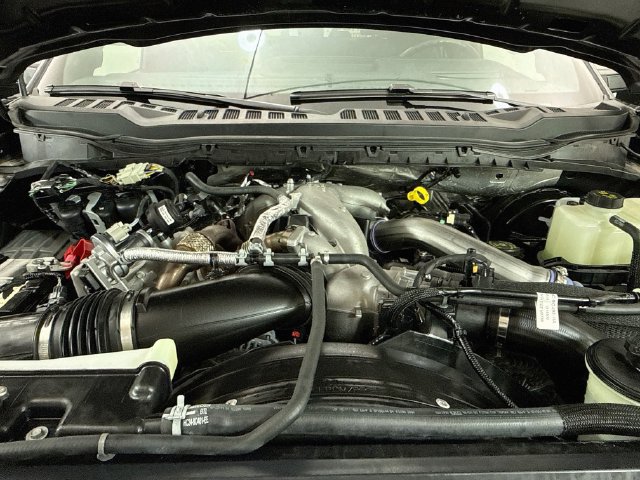 Certified 2025 Ford F350 Platinum AWD/4WD image 31