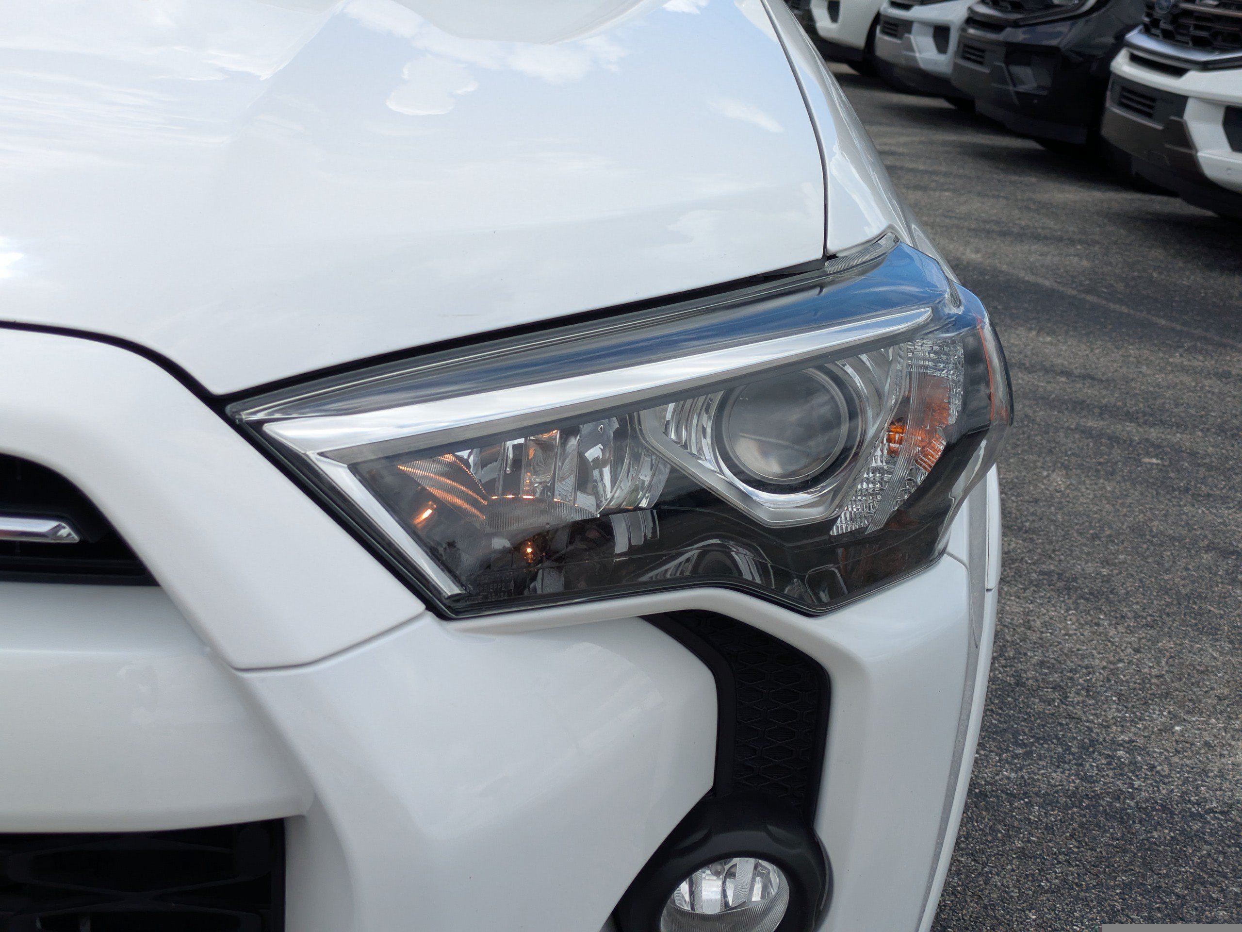 Used 2020 Toyota 4Runner TRD Off-Road AWD/4WD image 10